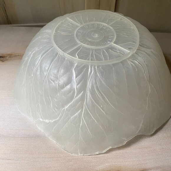VTG Berman Industries frosted plastic lettuce / cabbage leaf salad serving bowl - Picture 7 of 8
